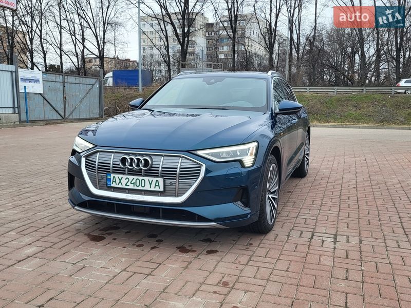 Позашляховик / Кросовер Audi e-tron 2019 в Полтаві