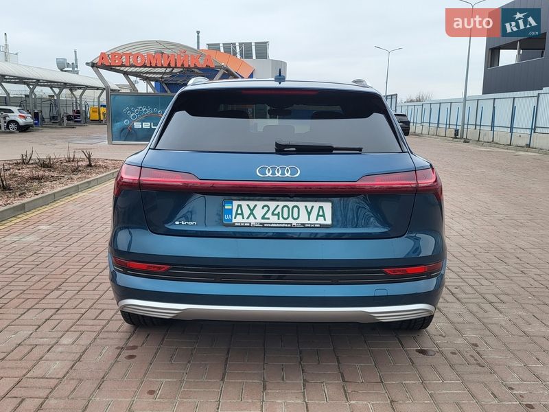 Позашляховик / Кросовер Audi e-tron 2019 в Полтаві