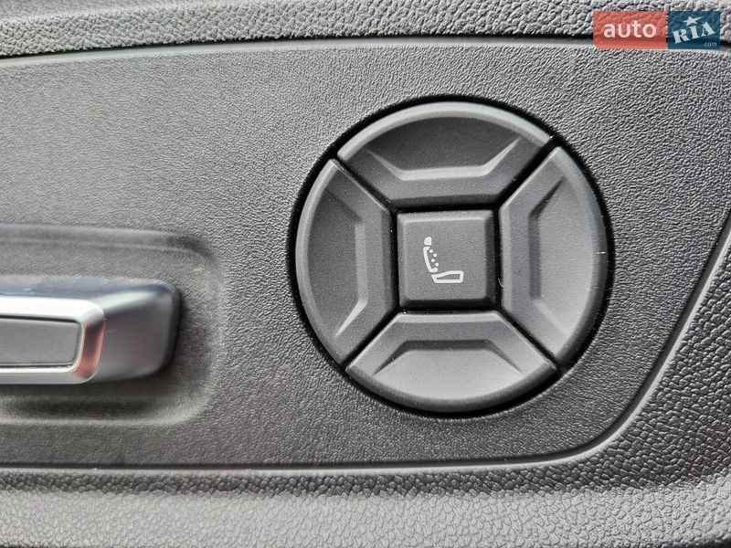 Позашляховик / Кросовер Audi e-tron 2019 в Полтаві