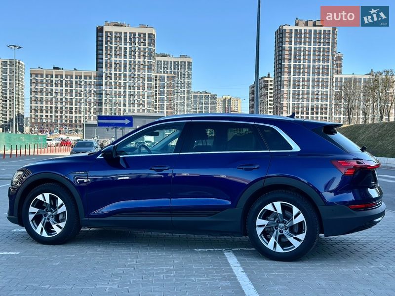 Внедорожник / Кроссовер Audi e-tron 2019 в Киеве фото 7 Внедорожник / Кроссовер Audi e-tron 2019 в Киеве