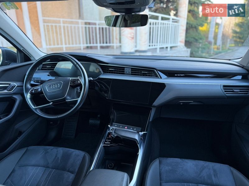 Внедорожник / Кроссовер Audi e-tron 2020 в Тернополе фото 38 Внедорожник / Кроссовер Audi e-tron 2020 в Тернополе