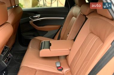 Позашляховик / Кросовер Audi e-tron 2019 в Львові