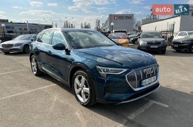 Внедорожник / Кроссовер Audi e-tron 2020 в Киеве