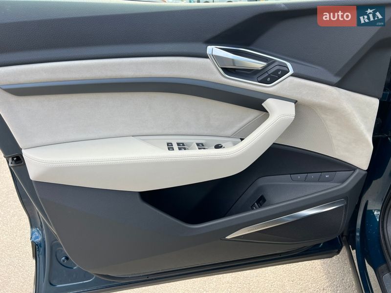 Внедорожник / Кроссовер Audi e-tron 2020 в Киеве фото 15 Внедорожник / Кроссовер Audi e-tron 2020 в Киеве