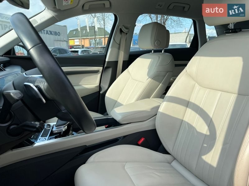 Внедорожник / Кроссовер Audi e-tron 2020 в Киеве фото 20 Внедорожник / Кроссовер Audi e-tron 2020 в Киеве