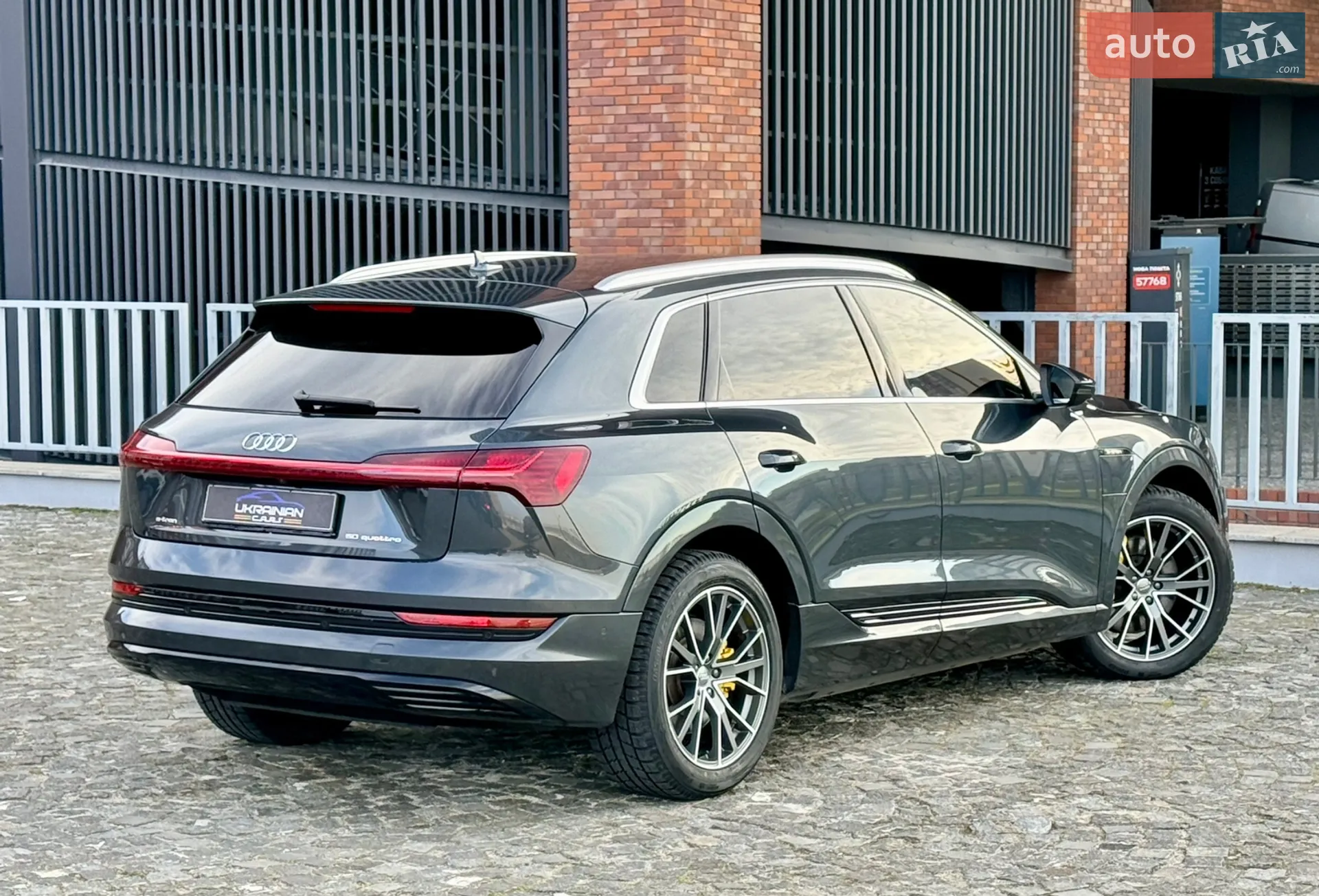 2020 Audi e-tron - мініатюра 14