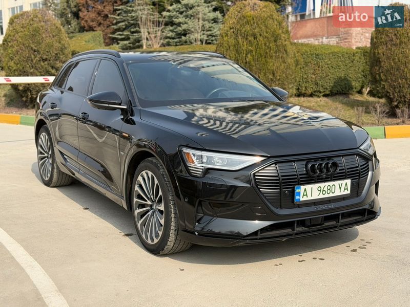 Внедорожник / Кроссовер Audi e-tron 2019 в Ивано-Франковске