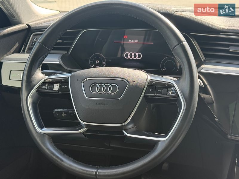 Внедорожник / Кроссовер Audi e-tron 2021 в Городке