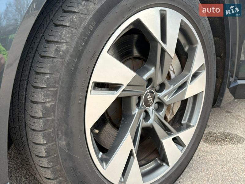 Внедорожник / Кроссовер Audi e-tron 2021 в Запорожье