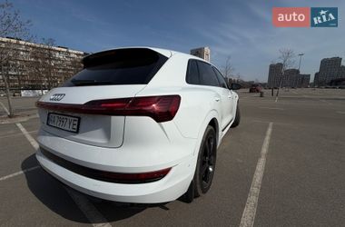 Позашляховик / Кросовер Audi e-tron 2022 в Києві