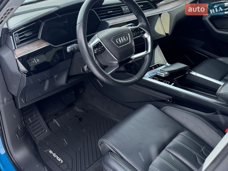 Внедорожник / Кроссовер Audi e-tron 2019 в Львове