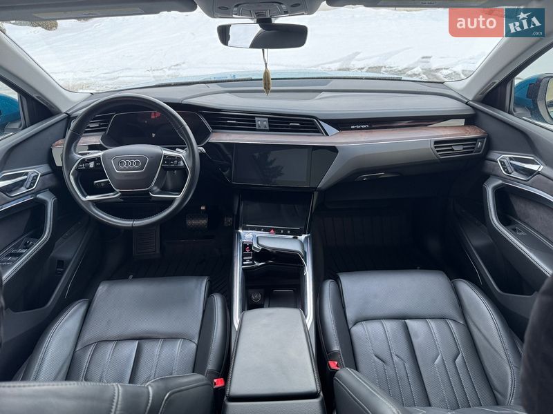 Внедорожник / Кроссовер Audi e-tron 2019 в Львове