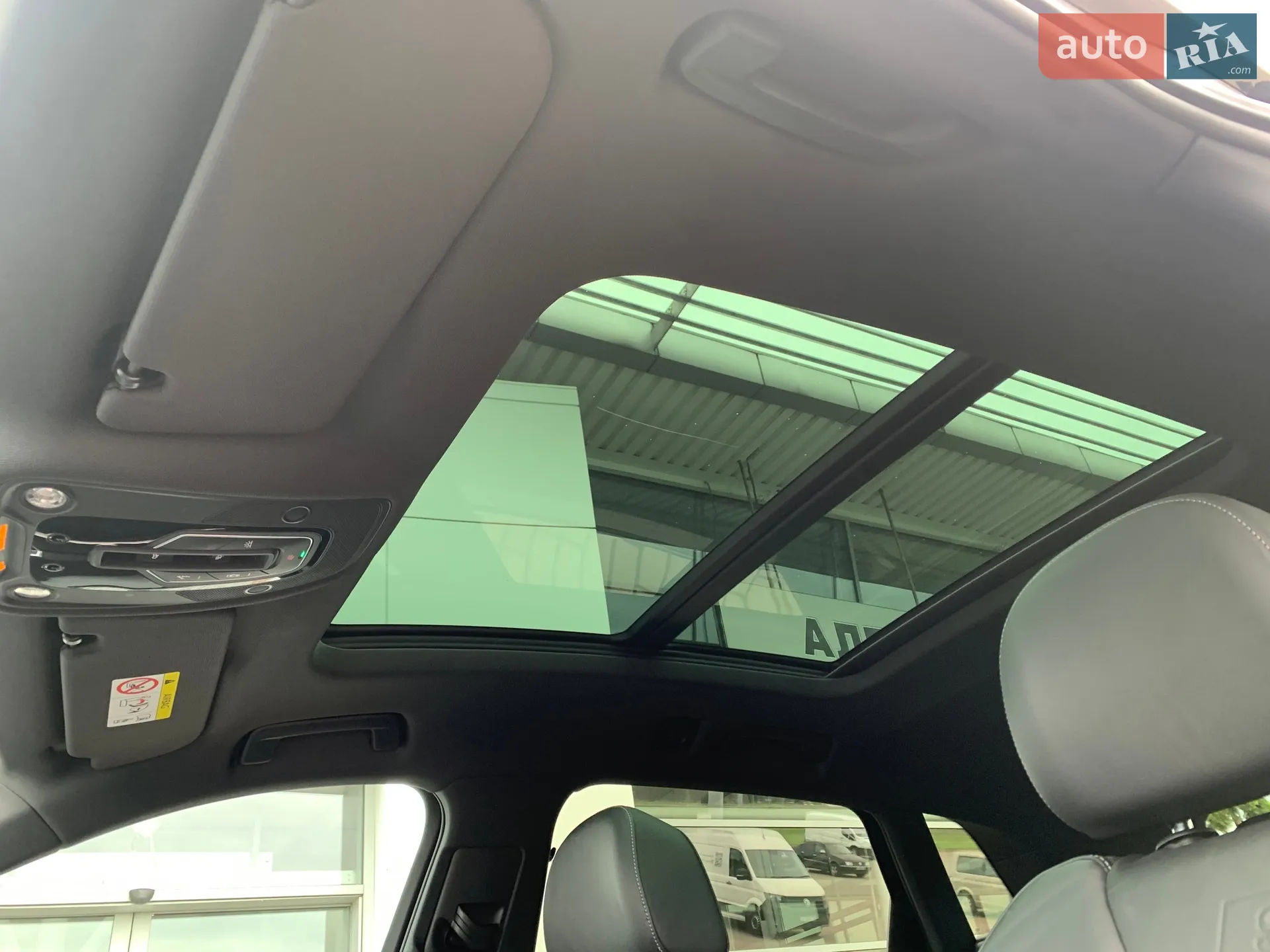 2020 Audi e-tron - мініатюра 37