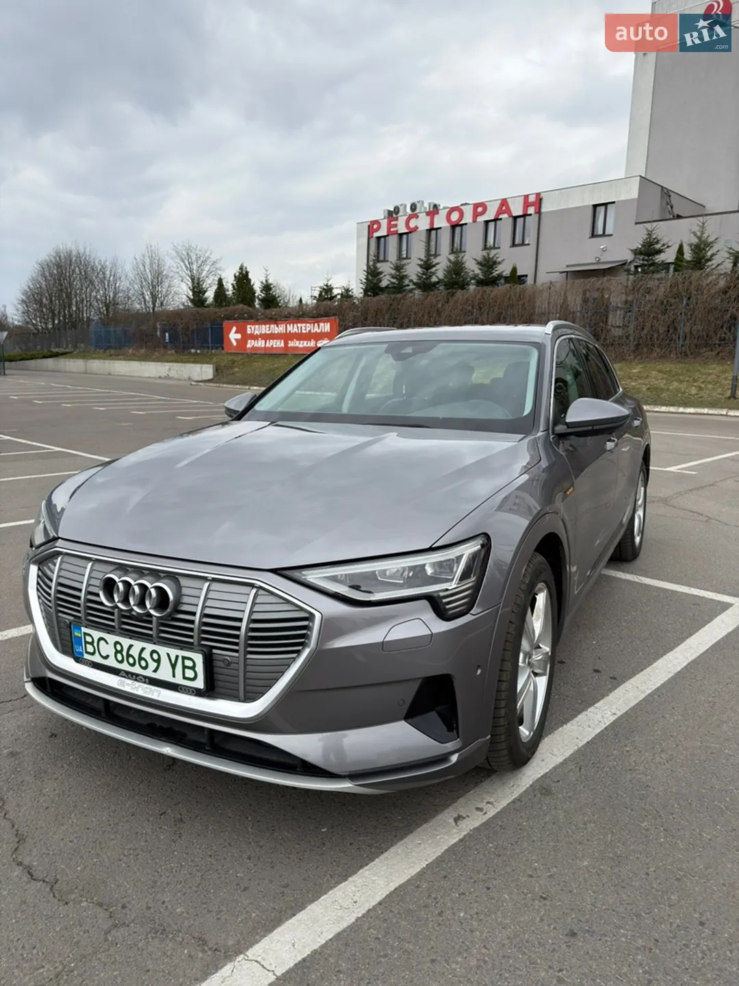 2019 Audi e-tron - мініатюра 2