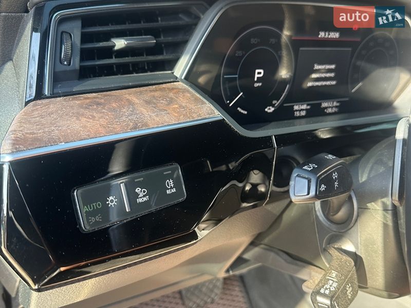 Внедорожник / Кроссовер Audi e-tron 2019 в Харькове фото 40 Внедорожник / Кроссовер Audi e-tron 2019 в Харькове