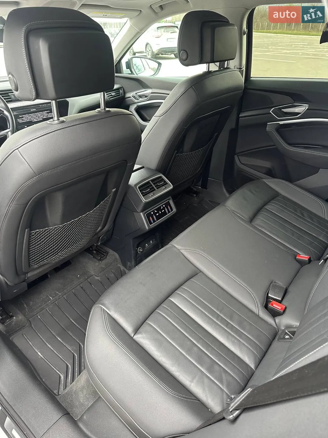 2021 Audi e-tron - мініатюра 9