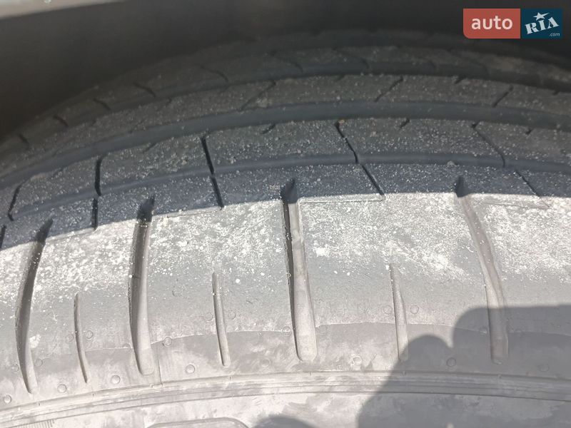 Внедорожник / Кроссовер Audi e-tron 2020 в Киеве фото 18 Внедорожник / Кроссовер Audi e-tron 2020 в Киеве