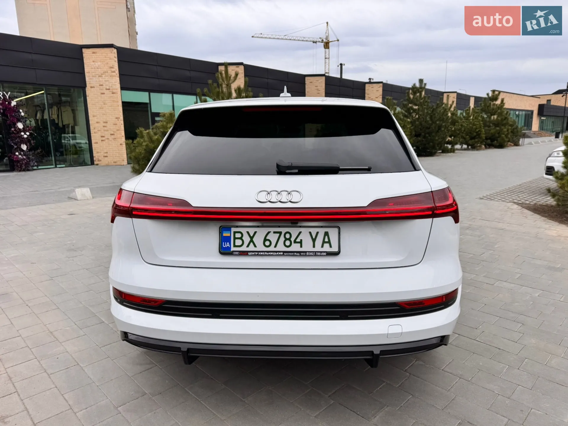 2022 Audi e-tron - мініатюра 21