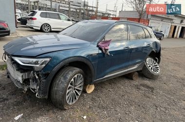 Внедорожник / Кроссовер Audi e-tron 2019 в Киеве