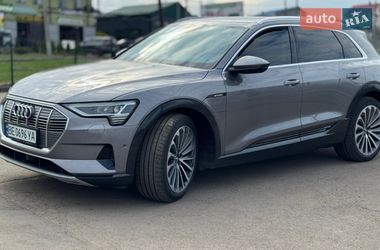 Внедорожник / Кроссовер Audi e-tron 2019 в Первомайске