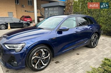 Позашляховик / Кросовер Audi e-tron 2022 в Києві