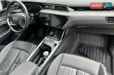 Внедорожник / Кроссовер Audi e-tron 2021 в Киеве