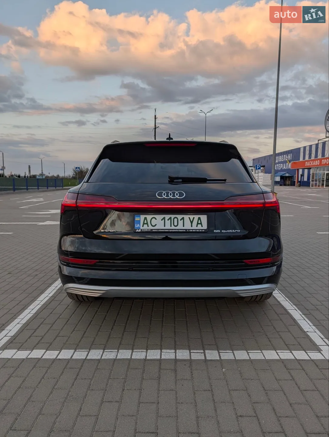 2020 Audi e-tron - мініатюра 14