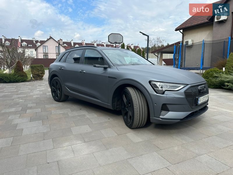 Внедорожник / Кроссовер Audi e-tron 2019 в Ирпене фото Внедорожник / Кроссовер Audi e-tron 2019 в Ирпене