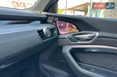 Внедорожник / Кроссовер Audi e-tron 2019 в Ирпене фото 36 Внедорожник / Кроссовер Audi e-tron 2019 в Ирпене