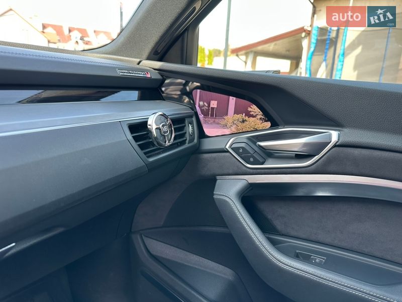 Внедорожник / Кроссовер Audi e-tron 2019 в Ирпене фото 36 Внедорожник / Кроссовер Audi e-tron 2019 в Ирпене