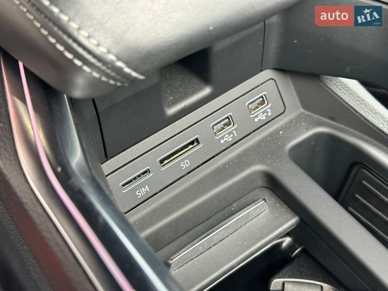 Внедорожник / Кроссовер Audi e-tron 2019 в Ирпене фото 55 Внедорожник / Кроссовер Audi e-tron 2019 в Ирпене