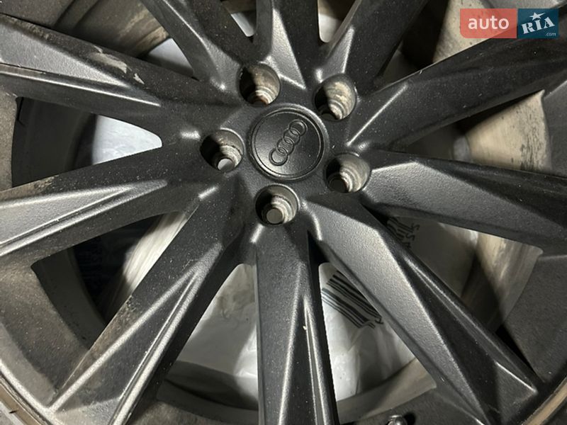 Внедорожник / Кроссовер Audi e-tron 2019 в Ирпене фото 66 Внедорожник / Кроссовер Audi e-tron 2019 в Ирпене