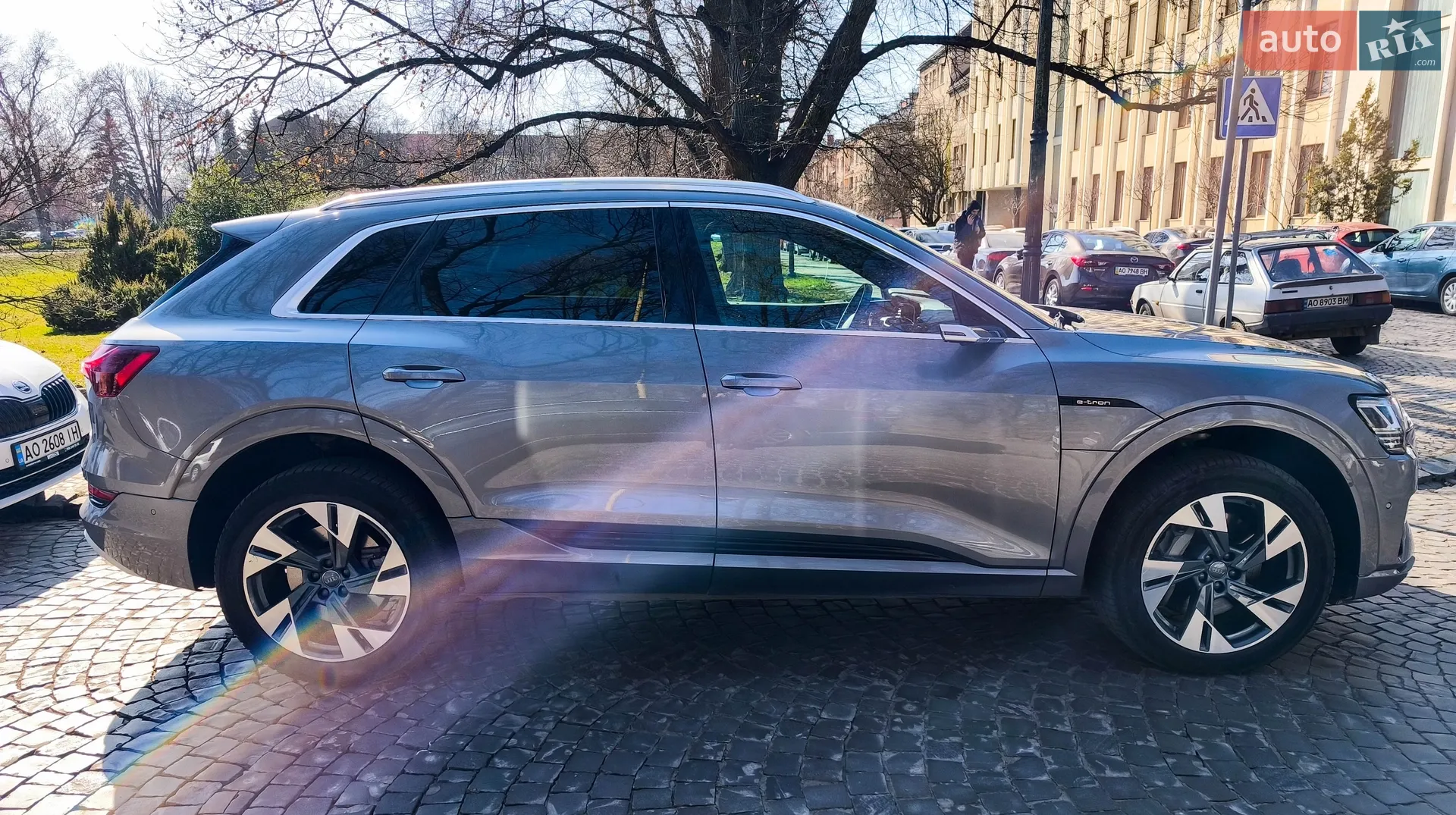 2019 Audi e-tron - мініатюра 16
