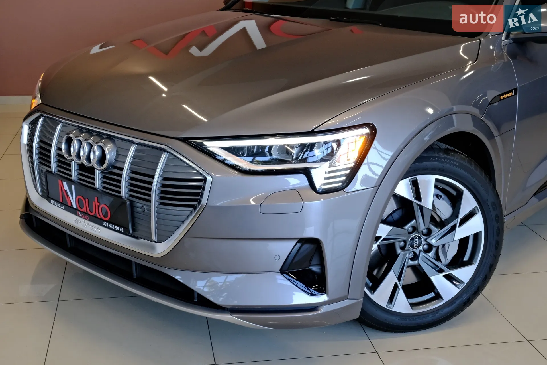 2020 Audi e-tron - мініатюра 10