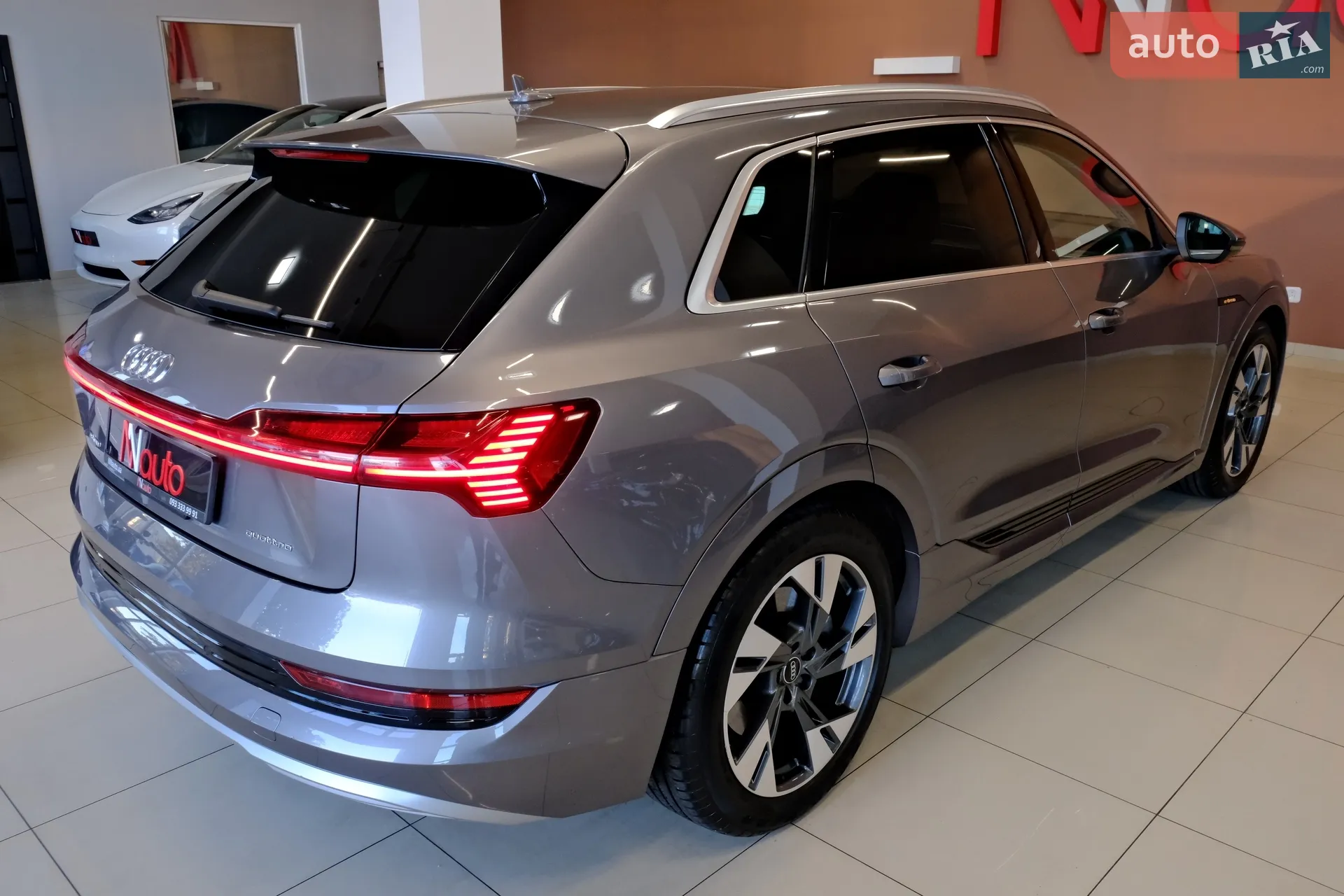 2020 Audi e-tron - мініатюра 22