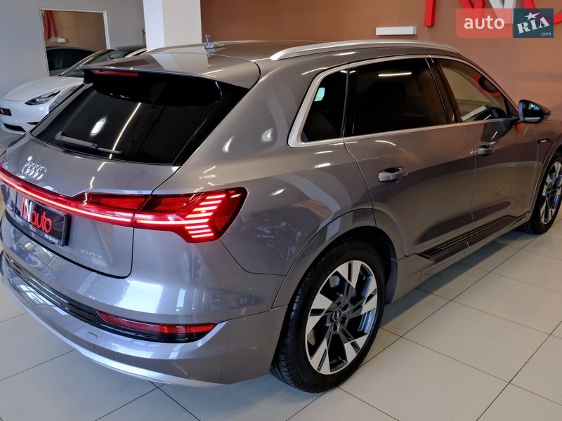 Внедорожник / Кроссовер Audi e-tron 2020 в Одессе