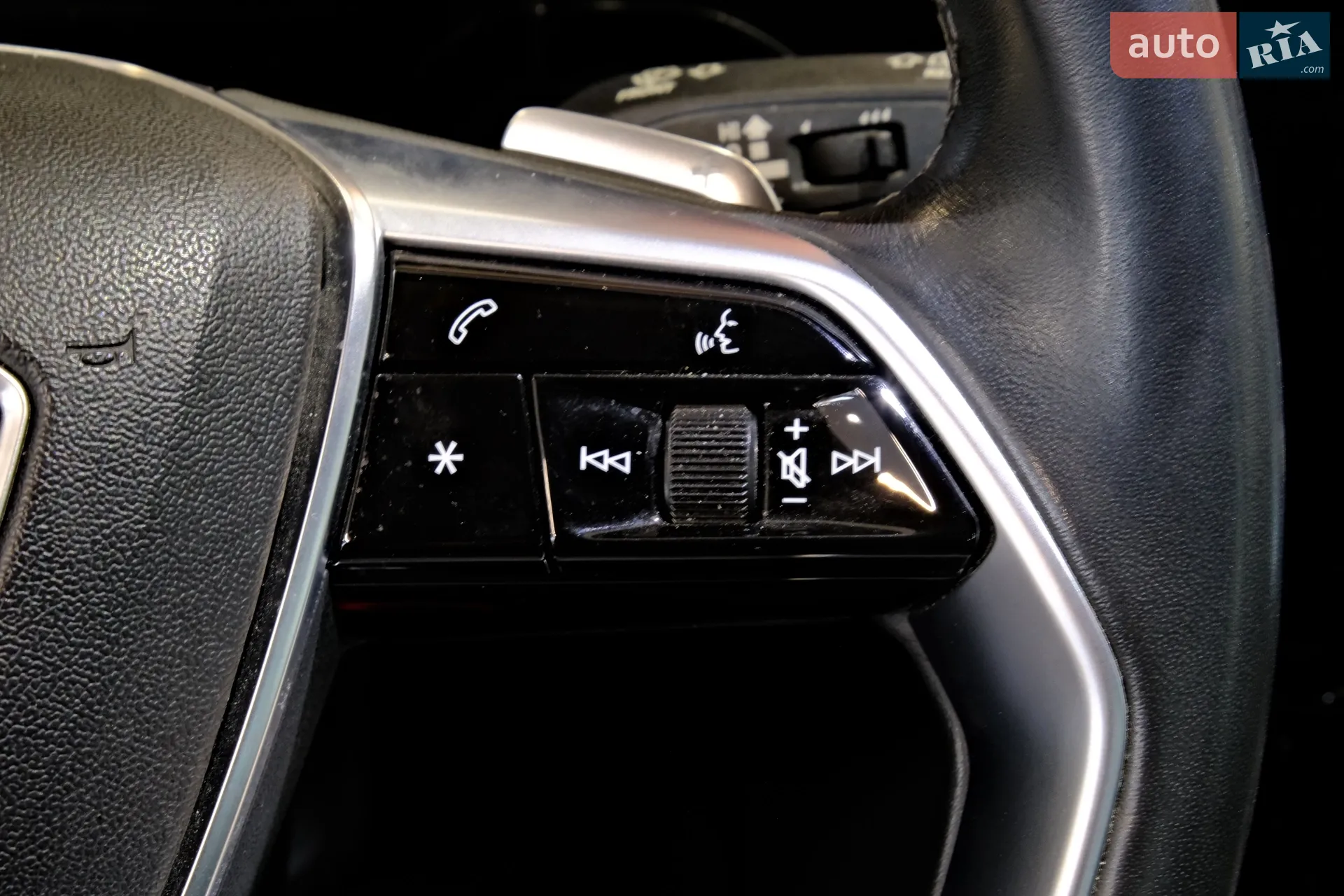 2020 Audi e-tron - мініатюра 40