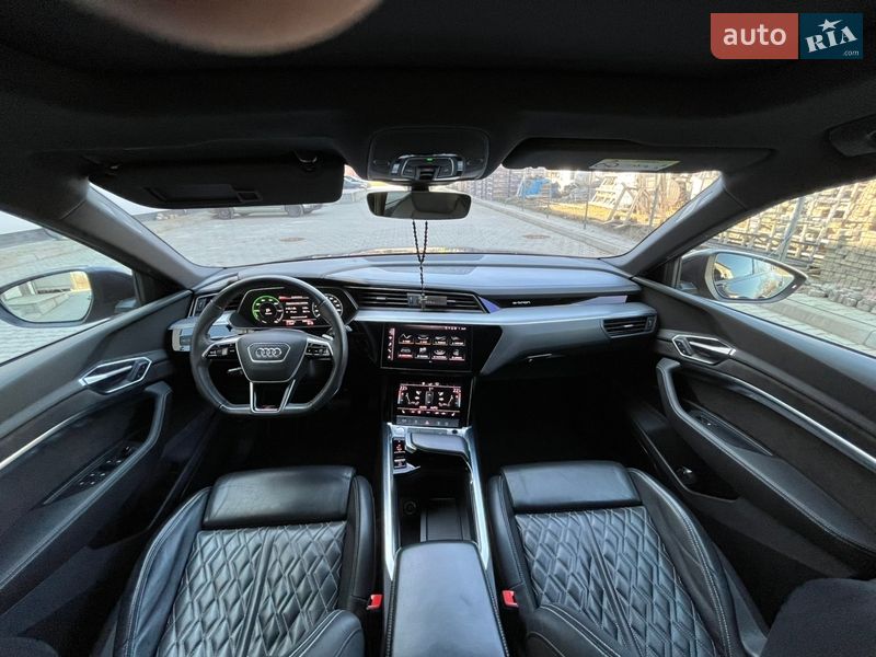 Внедорожник / Кроссовер Audi e-tron 2019 в Бориславе