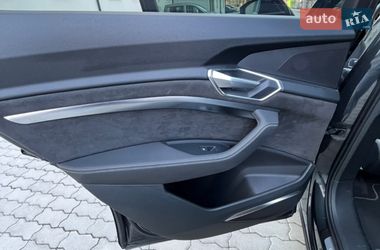 Внедорожник / Кроссовер Audi e-tron 2019 в Бориславе