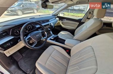 Внедорожник / Кроссовер Audi e-tron 2020 в Киеве