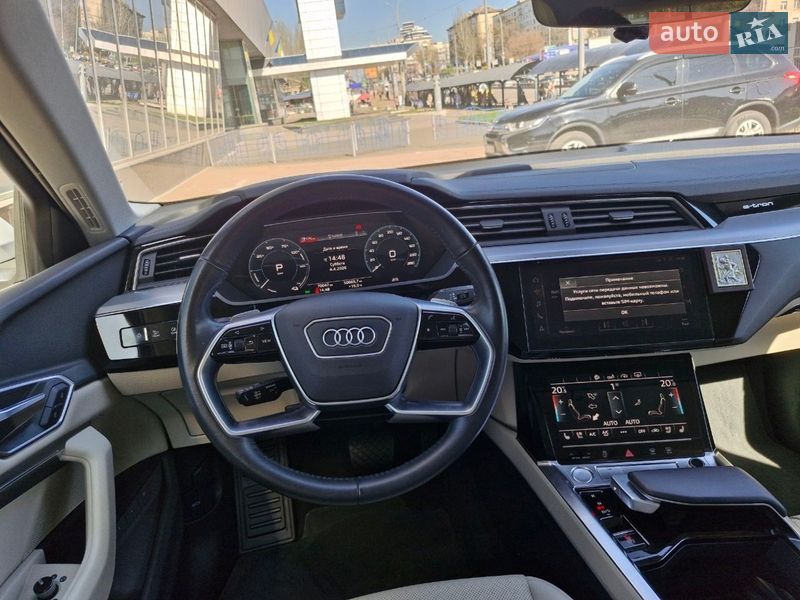 Внедорожник / Кроссовер Audi e-tron 2020 в Киеве
