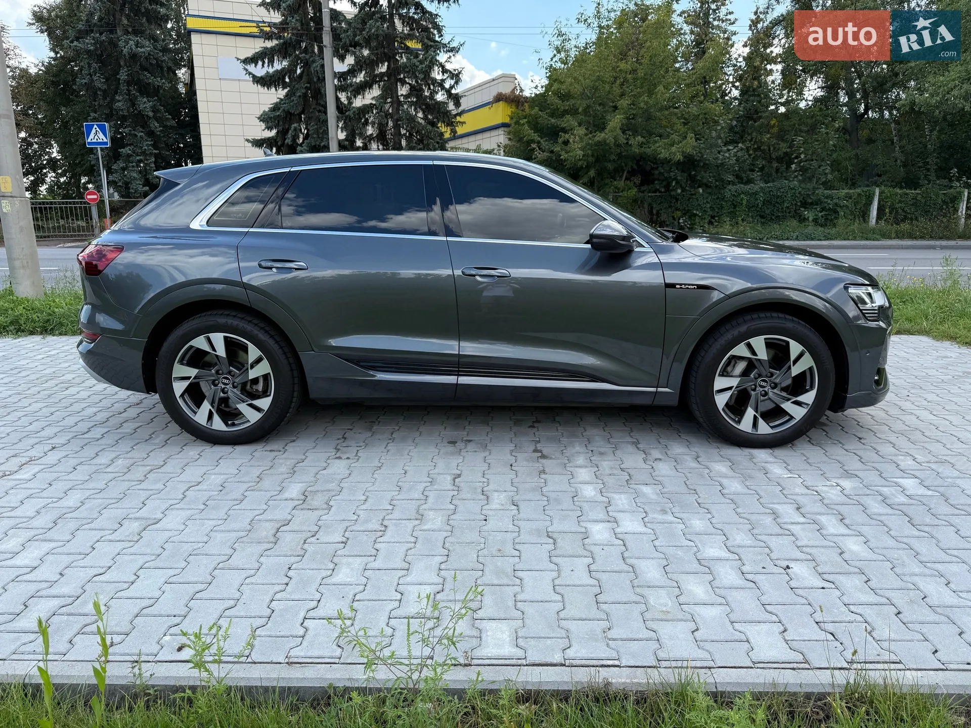 2021 Audi e-tron - мініатюра 19