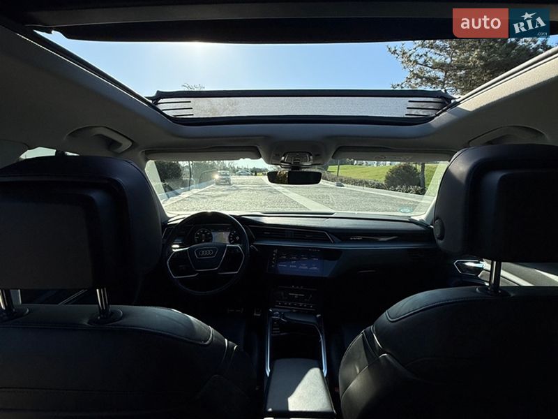 Внедорожник / Кроссовер Audi e-tron 2019 в Днепре