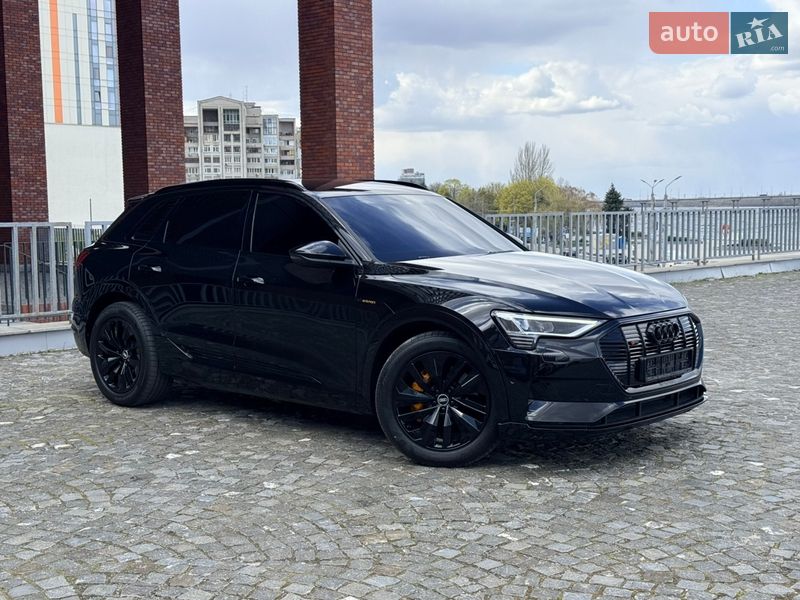 Внедорожник / Кроссовер Audi e-tron 2022 в Днепре