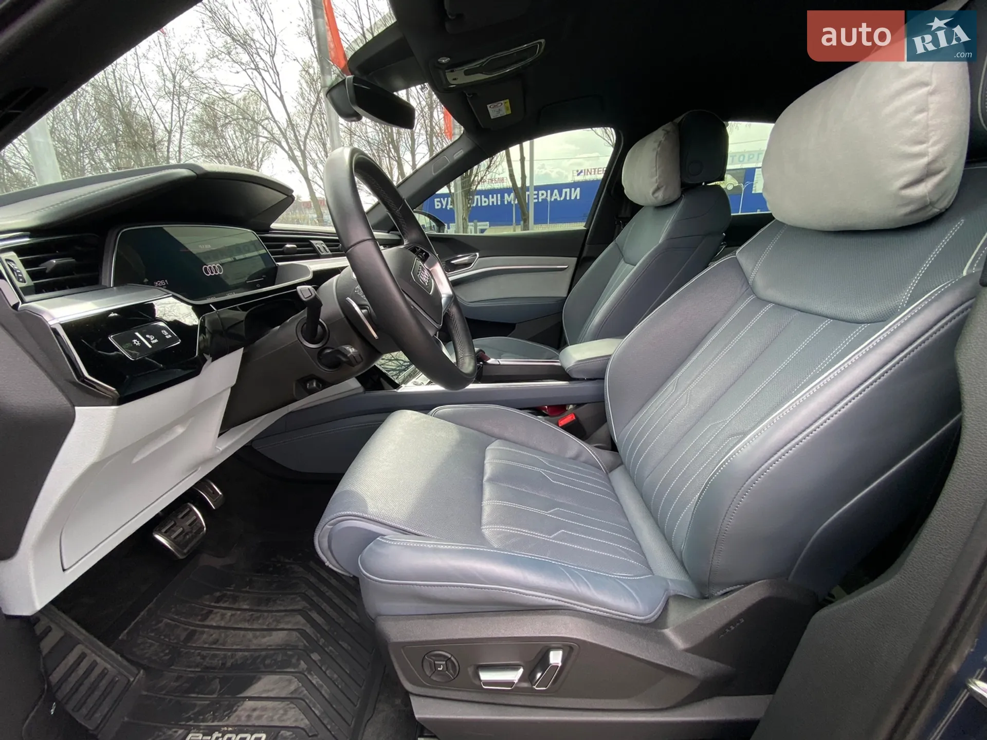 2020 Audi e-tron - мініатюра 9