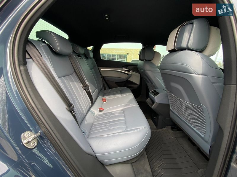 Позашляховик / Кросовер Audi e-tron 2020 в Дніпрі фото 14 Позашляховик / Кросовер Audi e-tron 2020 в Дніпрі
