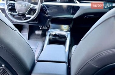Позашляховик / Кросовер Audi e-tron 2021 в Чернівцях