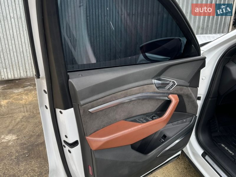 Позашляховик / Кросовер Audi e-tron 2019 в Івано-Франківську