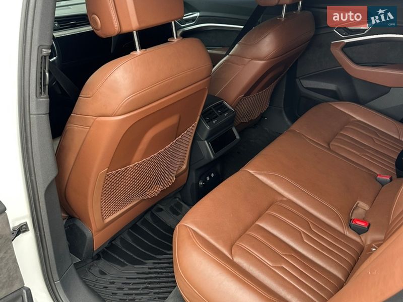 Позашляховик / Кросовер Audi e-tron 2019 в Івано-Франківську