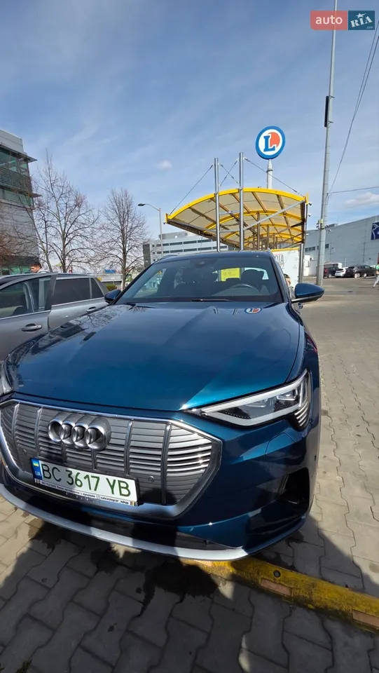 2020 Audi e-tron - мініатюра 14